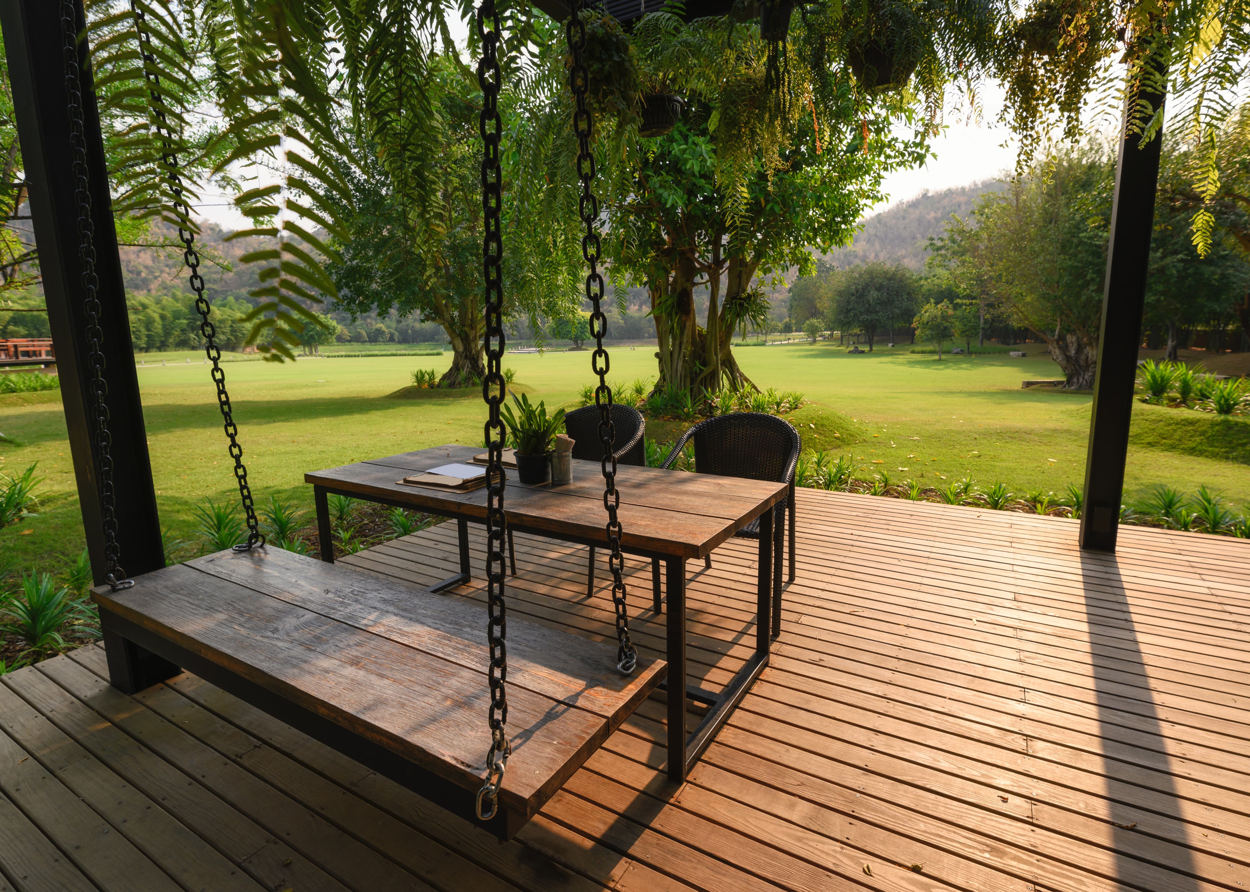 Transform Your Backyard With a Custom Deck Built for Outdoor Living
